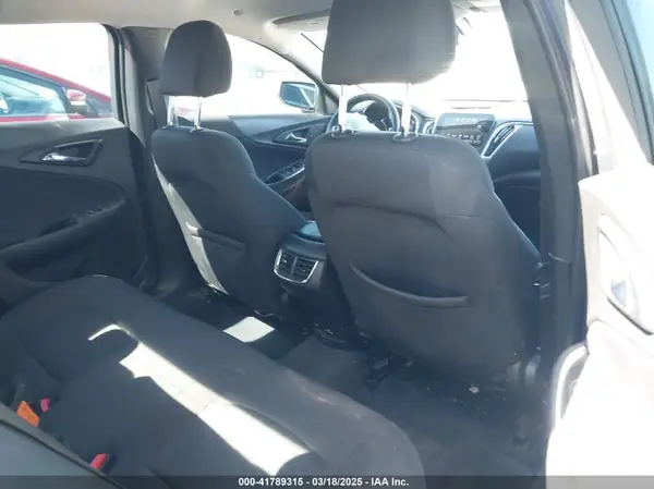 1G1ZD5ST3JF103582 2018 CHEVROLET MALIBU - Image 8