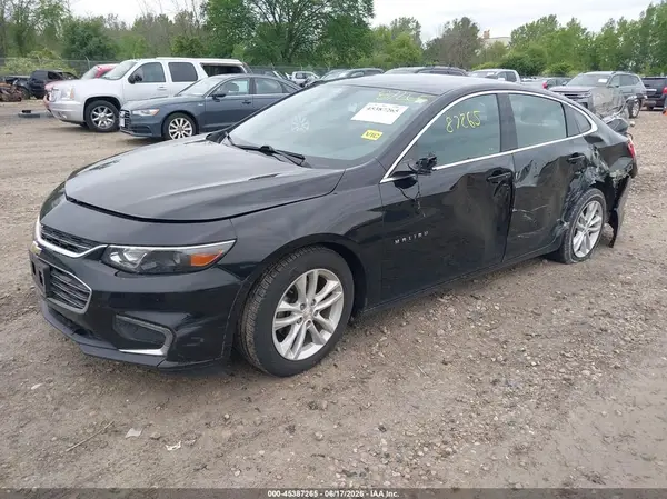 1G1ZD5ST3JF106983 2018 CHEVROLET MALIBU - Image 2