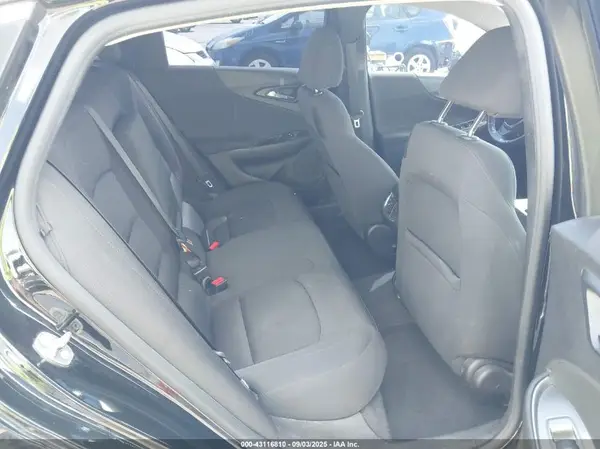1G1ZD5ST3JF113657 2018 CHEVROLET MALIBU - Image 8