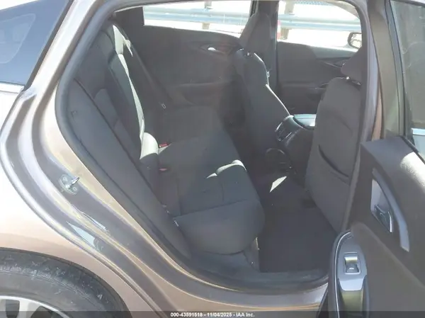 1G1ZD5ST3JF126392 2018 CHEVROLET MALIBU - Image 8