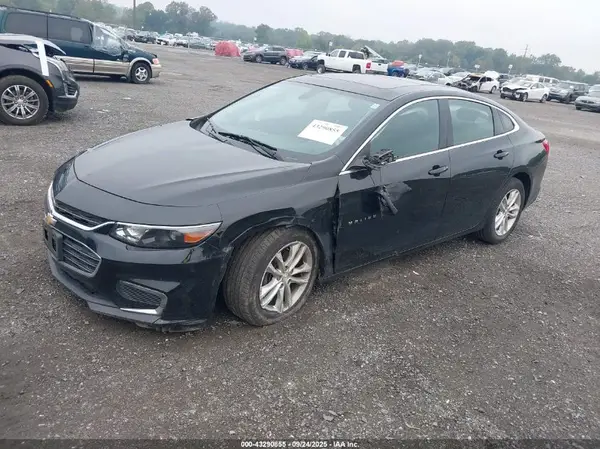 1G1ZD5ST3JF126697 2018 CHEVROLET MALIBU - Image 2