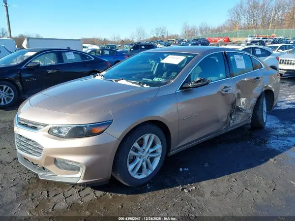 1G1ZD5ST3JF127073 2018 CHEVROLET MALIBU - Image 2
