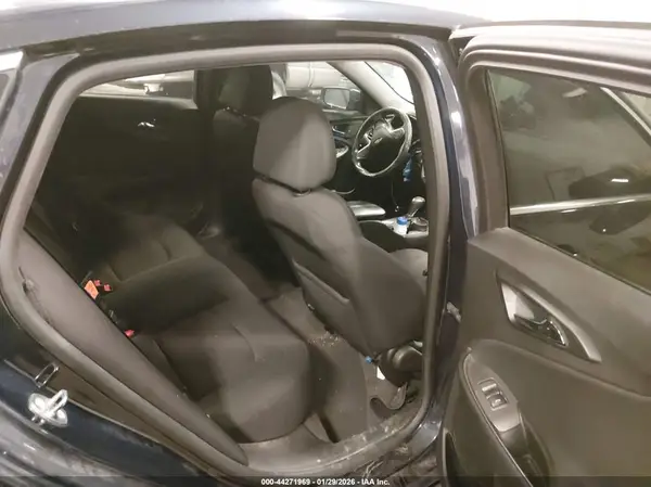 1G1ZD5ST3JF127574 2018 CHEVROLET MALIBU - Image 8