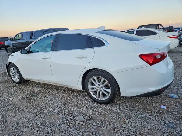 1G1ZD5ST3JF129390 2018 CHEVROLET MALIBU - Image 2