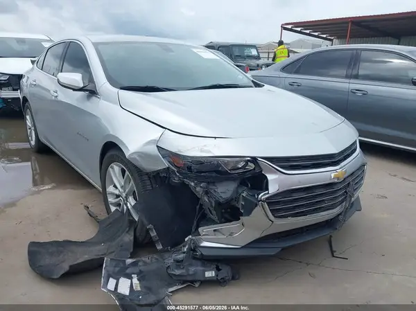 1G1ZD5ST3JF129504 2018 CHEVROLET MALIBU - Image 1