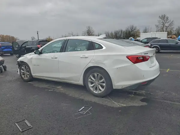 1G1ZD5ST3JF130684 2018 CHEVROLET MALIBU - Image 2