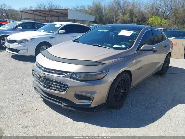 1G1ZD5ST3JF132743 2018 CHEVROLET MALIBU - Image 2