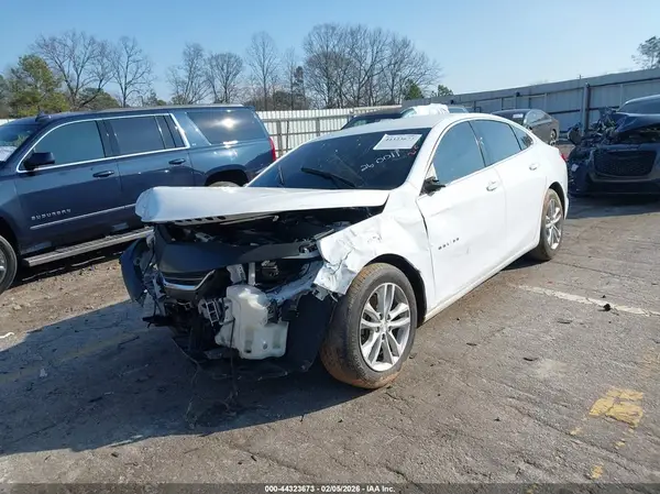 1G1ZD5ST3JF135318 2018 CHEVROLET MALIBU - Image 2