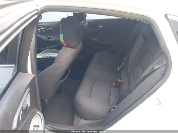 1G1ZD5ST3JF136100 2018 CHEVROLET MALIBU - Image 8
