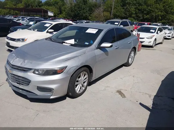 1G1ZD5ST3JF138655 2018 CHEVROLET MALIBU - Image 2