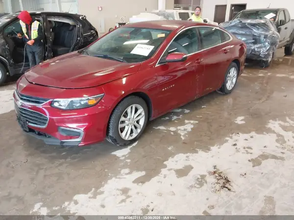 1G1ZD5ST3JF139028 2018 CHEVROLET MALIBU - Image 2