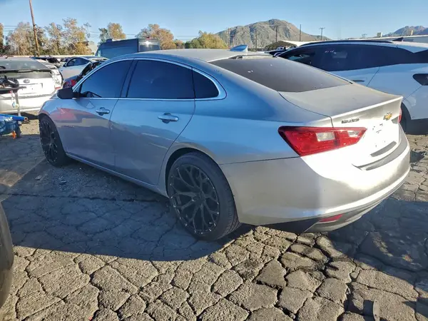 1G1ZD5ST3JF140535 2018 CHEVROLET MALIBU - Image 2