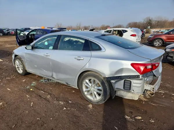 1G1ZD5ST3JF141863 2018 CHEVROLET MALIBU - Image 2