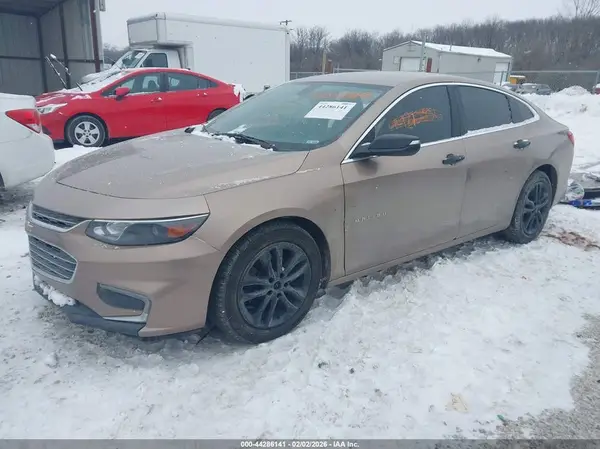 1G1ZD5ST3JF143953 2018 CHEVROLET MALIBU - Image 2