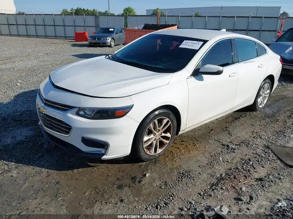 1G1ZD5ST3JF146576 2018 CHEVROLET MALIBU - Image 2
