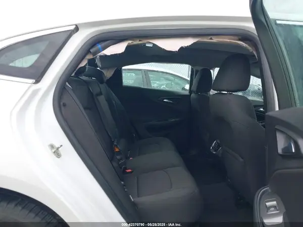 1G1ZD5ST3JF147355 2018 CHEVROLET MALIBU - Image 8