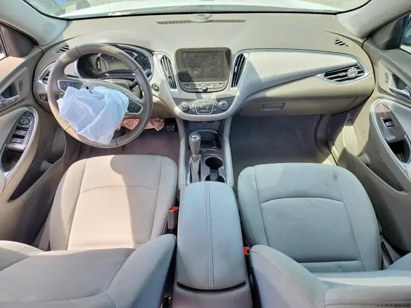 1G1ZD5ST3JF148408 2018 CHEVROLET MALIBU - Image 8