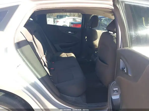1G1ZD5ST3JF150160 2018 CHEVROLET MALIBU - Image 8