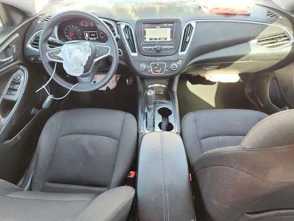 1G1ZD5ST3JF150675 2018 CHEVROLET MALIBU - Image 8