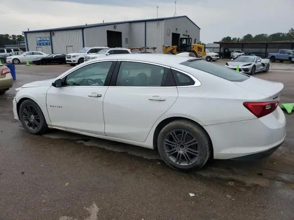 1G1ZD5ST3JF152703 2018 CHEVROLET MALIBU - Image 2