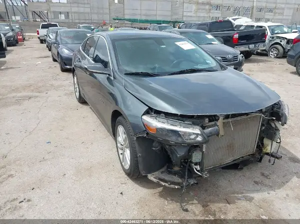 1G1ZD5ST3JF153902 2018 CHEVROLET MALIBU - Image 1