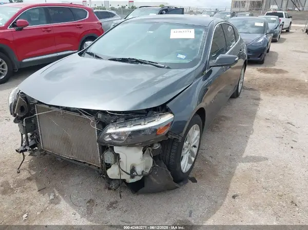1G1ZD5ST3JF153902 2018 CHEVROLET MALIBU - Image 2