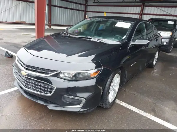 1G1ZD5ST3JF170862 2018 CHEVROLET MALIBU - Image 2