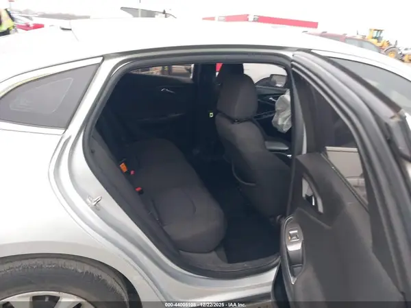 1G1ZD5ST3JF174524 2018 CHEVROLET MALIBU - Image 8