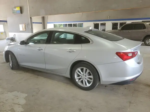 1G1ZD5ST3JF174667 2018 CHEVROLET MALIBU - Image 2