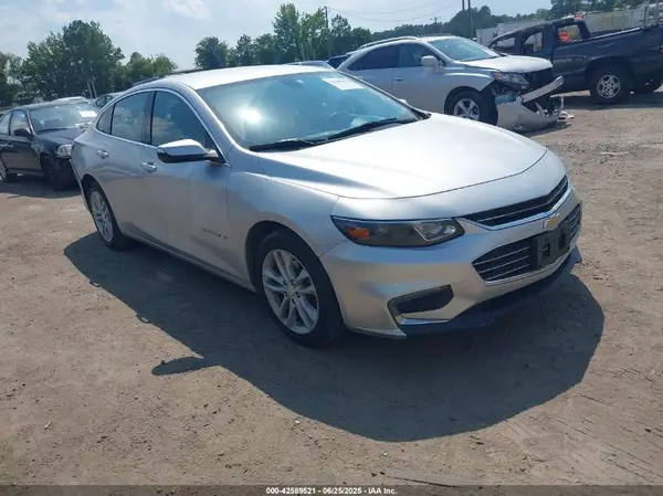 1G1ZD5ST3JF174670 2018 CHEVROLET MALIBU - Image 1
