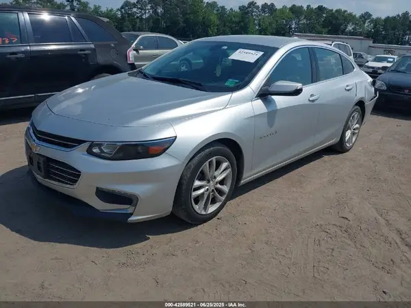 1G1ZD5ST3JF174670 2018 CHEVROLET MALIBU - Image 2