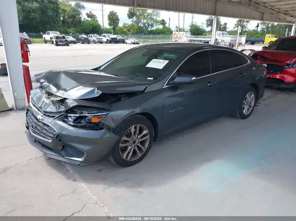 1G1ZD5ST3JF175821 2018 CHEVROLET MALIBU - Image 2