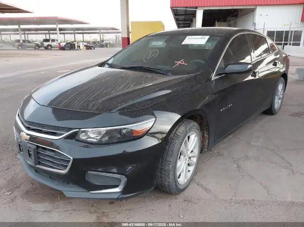 1G1ZD5ST3JF177018 2018 CHEVROLET MALIBU - Image 2