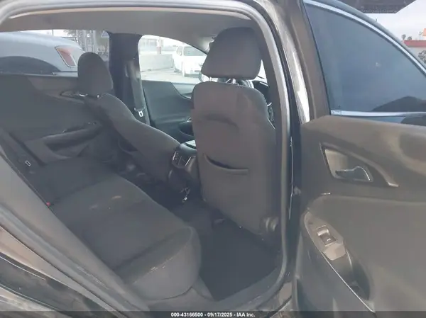 1G1ZD5ST3JF177018 2018 CHEVROLET MALIBU - Image 8