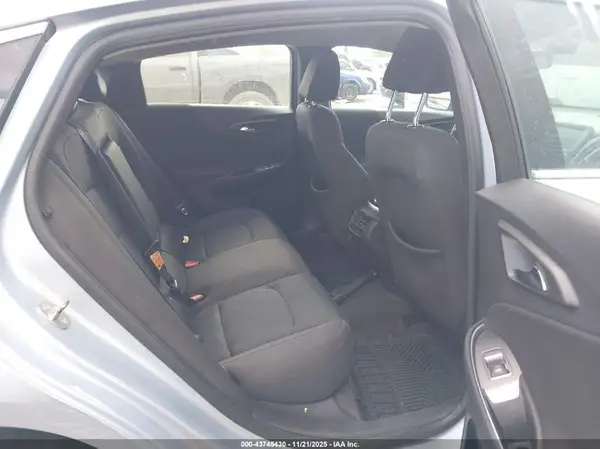 1G1ZD5ST3JF186351 2018 CHEVROLET MALIBU - Image 8