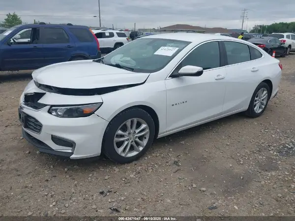 1G1ZD5ST3JF186561 2018 CHEVROLET MALIBU - Image 2
