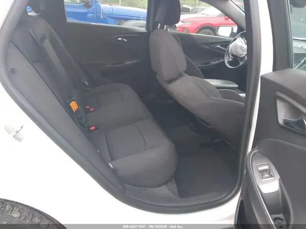 1G1ZD5ST3JF186561 2018 CHEVROLET MALIBU - Image 8