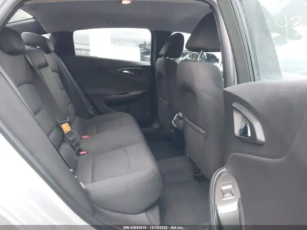 1G1ZD5ST3JF189718 2018 CHEVROLET MALIBU - Image 8