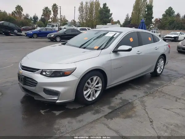 1G1ZD5ST3JF191467 2018 CHEVROLET MALIBU - Image 2