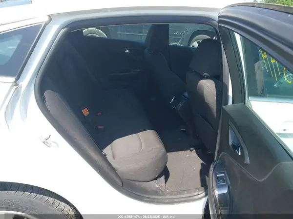 1G1ZD5ST3JF193977 2018 CHEVROLET MALIBU - Image 8