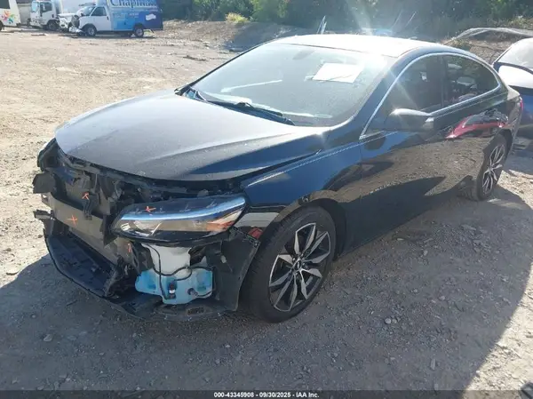 1G1ZD5ST3JF196829 2018 CHEVROLET MALIBU - Image 2