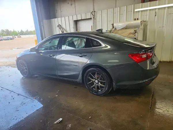 1G1ZD5ST3JF199956 2018 CHEVROLET MALIBU - Image 2