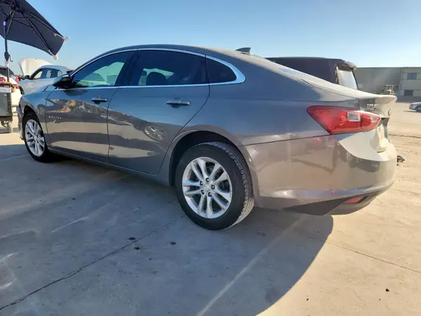 1G1ZD5ST3JF200202 2018 CHEVROLET MALIBU - Image 2