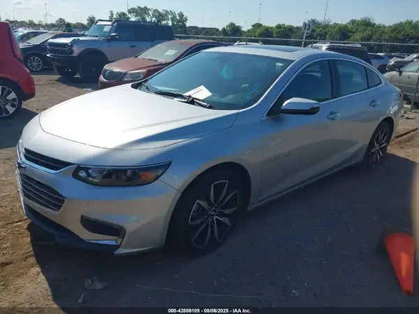 1G1ZD5ST3JF201110 2018 CHEVROLET MALIBU - Image 2