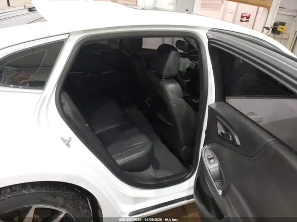 1G1ZD5ST3JF207408 2018 CHEVROLET MALIBU - Image 8