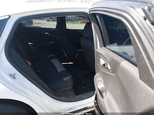 1G1ZD5ST3JF212673 2018 CHEVROLET MALIBU - Image 8
