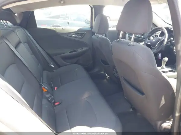 1G1ZD5ST3JF212768 2018 CHEVROLET MALIBU - Image 8