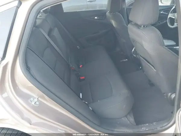 1G1ZD5ST3JF215105 2018 CHEVROLET MALIBU - Image 8