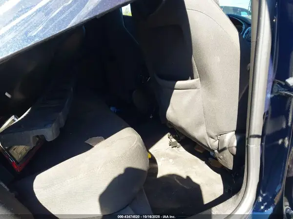 1G1ZD5ST3JF215248 2018 CHEVROLET MALIBU - Image 8