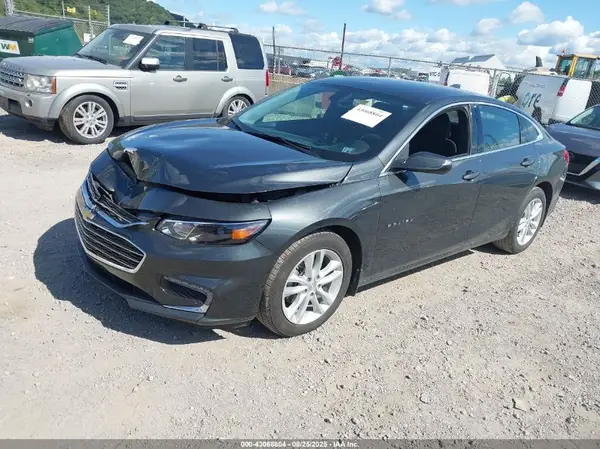 1G1ZD5ST3JF218893 2018 CHEVROLET MALIBU - Image 2